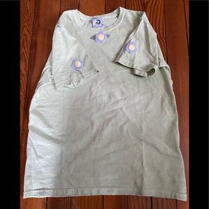 Authentic Pigment TShirtAppliqué flower stonewash